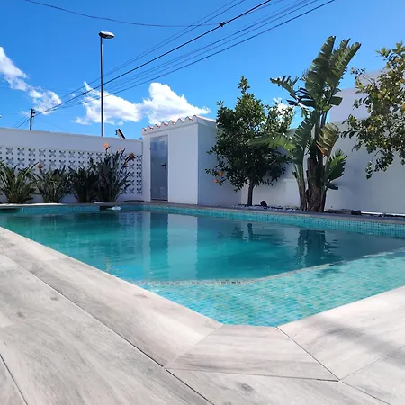 Jolie Avec Piscine Privee Empuriabrava