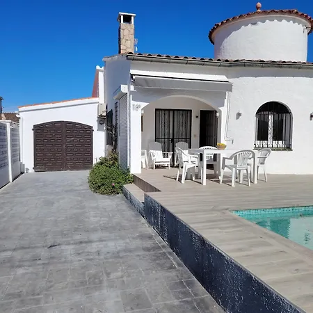 Jolie Avec Piscine Privee * Empuriabrava